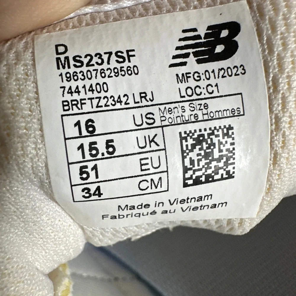 New Balance 237 Sneakers Mens 16 White Beige Black Excellent MS237SF Retro Suede